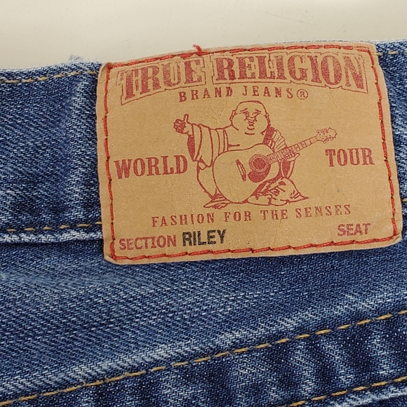 True Religion button fly factory distressed raw hem bermuda shorts size 27 - Picture 7 of 11